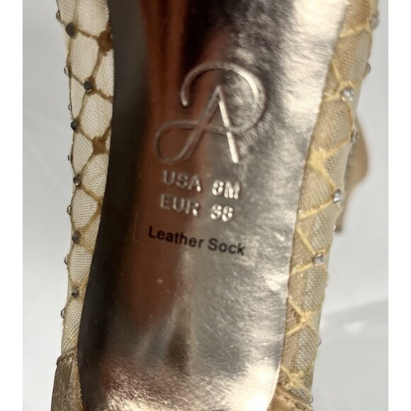 Sexy Women's Size 8 Cream/Sheer/Jewels Peep Toe Pumps 🤩 - Picture 4 of 11